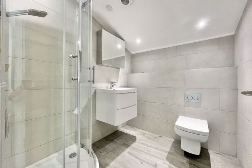 Images for The Green Claygate