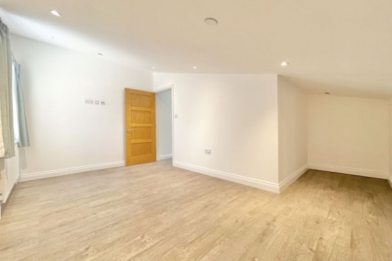 Images for The Green Claygate EAID:MatthewPierce BID:Matthew Pierce