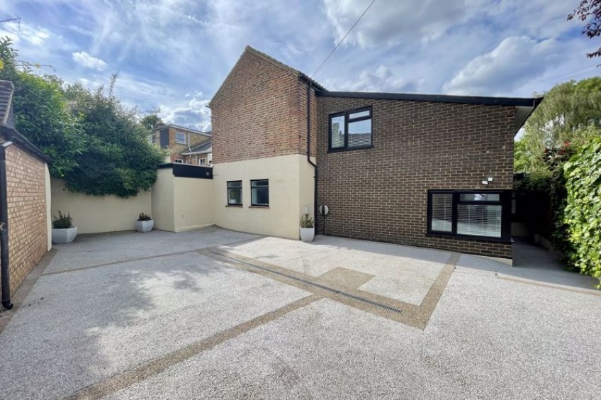 Images for The Green Claygate
