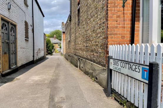 Images for The Green Claygate EAID:MatthewPierce BID:Matthew Pierce
