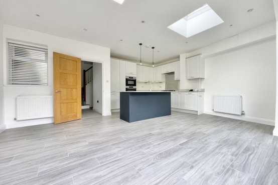Images for The Green Claygate EAID:MatthewPierce BID:Matthew Pierce