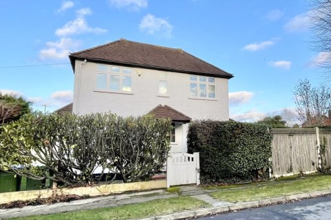 Cornwall Avenue, Claygate