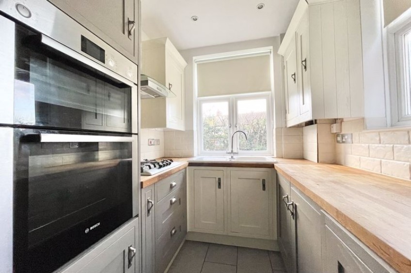 Images for Cornwall Avenue, Claygate