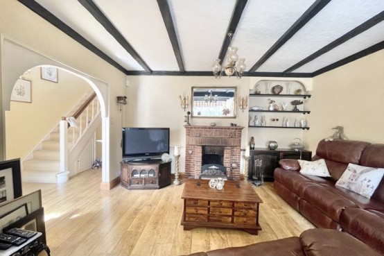 Images for Stevens Lane, Esher EAID:MatthewPierce BID:Matthew Pierce