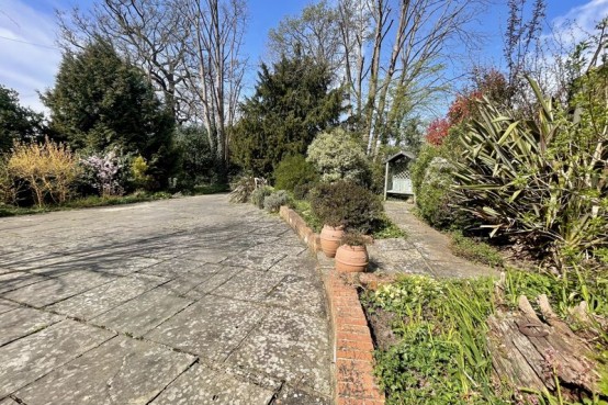 Images for Stevens Lane, Esher EAID:MatthewPierce BID:Matthew Pierce
