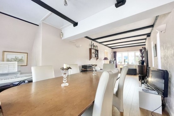 Images for Stevens Lane, Esher EAID:MatthewPierce BID:Matthew Pierce