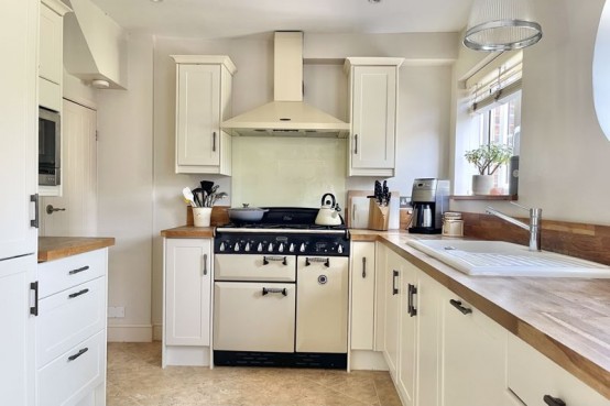 Images for Simmil Road, Esher EAID:MatthewPierce BID:Matthew Pierce