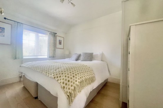 Images for Simmil Road, Esher EAID:MatthewPierce BID:Matthew Pierce