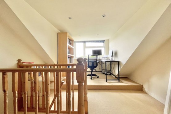 Images for Telegraph Lane, Esher EAID:MatthewPierce BID:Matthew Pierce