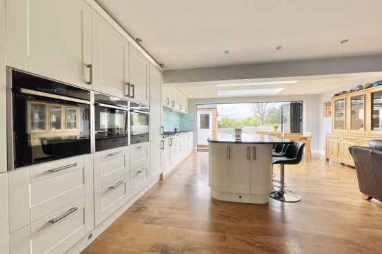 Images for Telegraph Lane, Esher EAID:MatthewPierce BID:Matthew Pierce