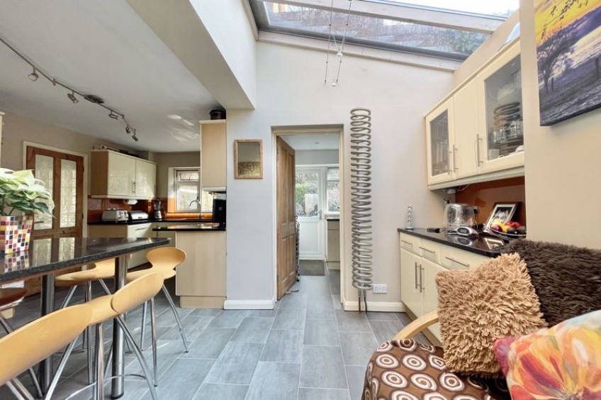 Images for Foxwarren, Esher