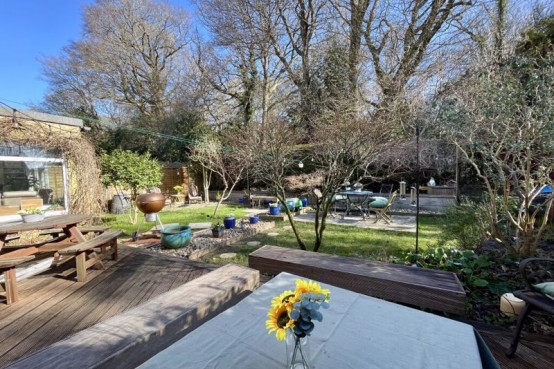 Images for Foxwarren, Esher EAID:MatthewPierce BID:Matthew Pierce