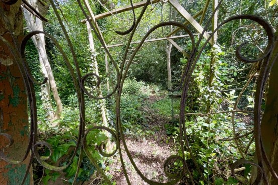 Images for Foxwarren, Esher EAID:MatthewPierce BID:Matthew Pierce