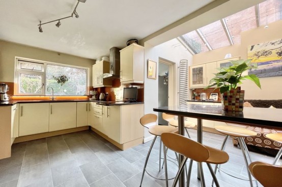 Images for Foxwarren, Esher EAID:MatthewPierce BID:Matthew Pierce