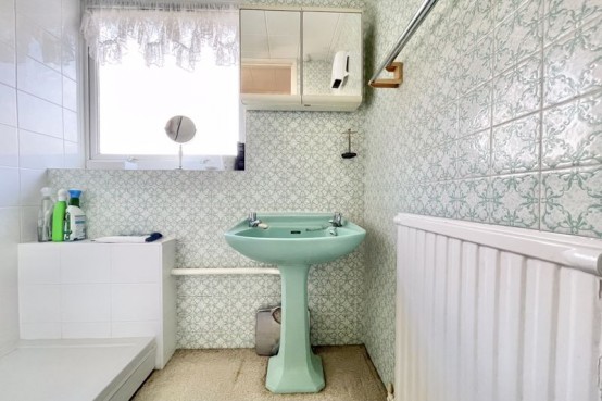 Images for Raymond Way, Esher EAID:MatthewPierce BID:Matthew Pierce