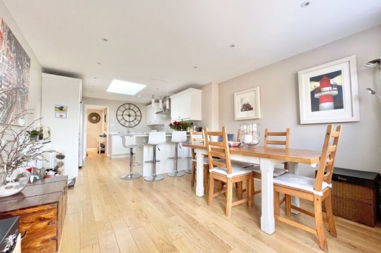 Images for Coverts Road, Esher EAID:MatthewPierce BID:Matthew Pierce