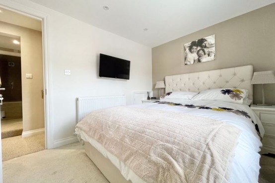 Images for Coverts Road, Esher EAID:MatthewPierce BID:Matthew Pierce