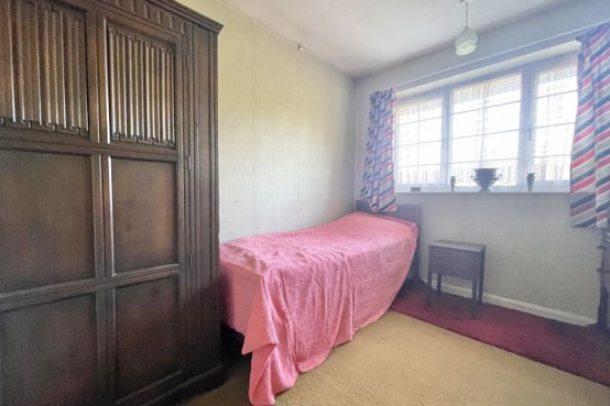 Images for Hermitage Close, Esher EAID:MatthewPierce BID:Matthew Pierce