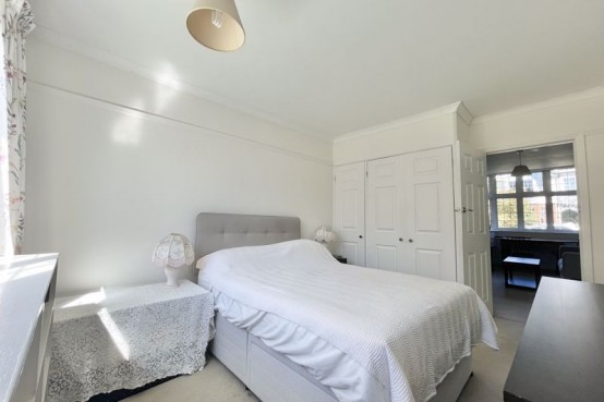Images for Albany Crescent, Esher EAID:MatthewPierce BID:Matthew Pierce