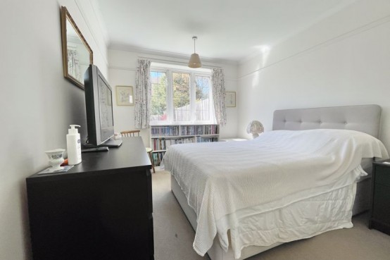 Images for Albany Crescent, Esher EAID:MatthewPierce BID:Matthew Pierce