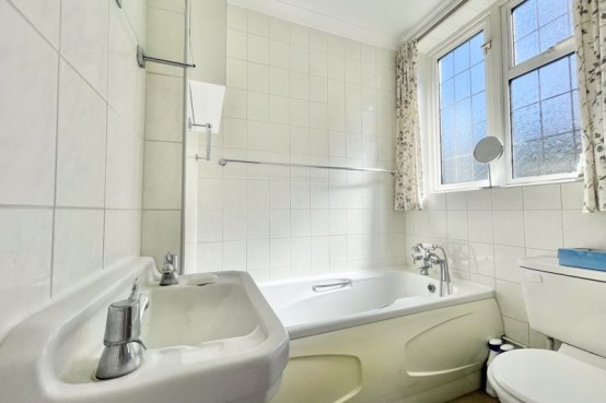 Images for Albany Crescent, Esher EAID:MatthewPierce BID:Matthew Pierce