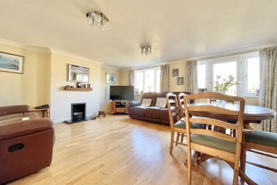 Images for Lynwood Road, Thames Ditton EAID:MatthewPierce BID:Matthew Pierce
