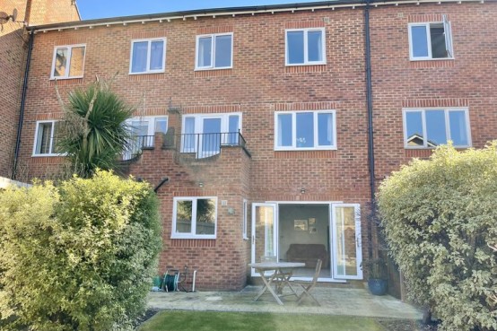 Images for Lynwood Road, Thames Ditton EAID:MatthewPierce BID:Matthew Pierce
