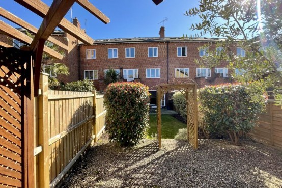 Images for Lynwood Road, Thames Ditton EAID:MatthewPierce BID:Matthew Pierce