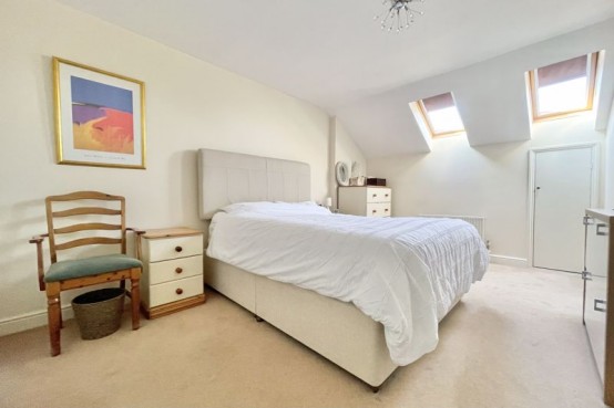 Images for Lynwood Road, Thames Ditton EAID:MatthewPierce BID:Matthew Pierce