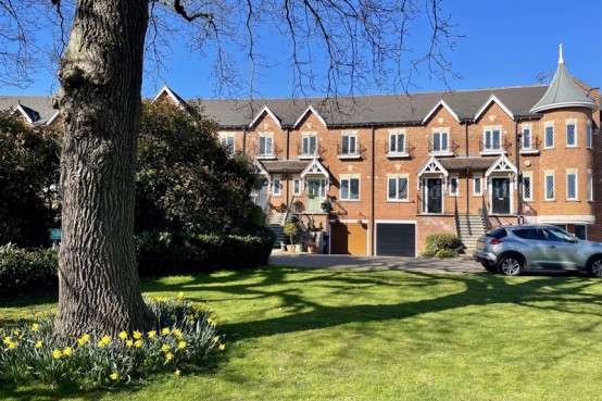 Images for Lynwood Road, Thames Ditton EAID:MatthewPierce BID:Matthew Pierce