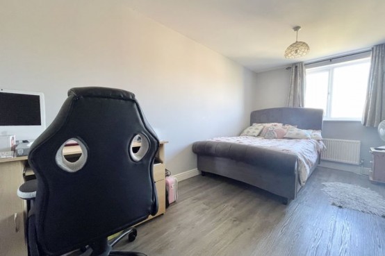 Images for Lynwood Road, Thames Ditton EAID:MatthewPierce BID:Matthew Pierce