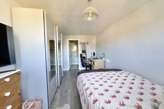 Images for Lynwood Road, Thames Ditton EAID:MatthewPierce BID:Matthew Pierce