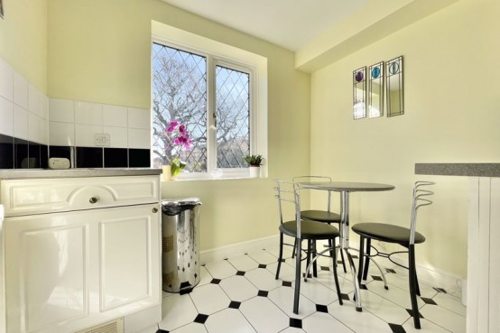 Images for Lynwood Road, Thames Ditton EAID:MatthewPierce BID:Matthew Pierce