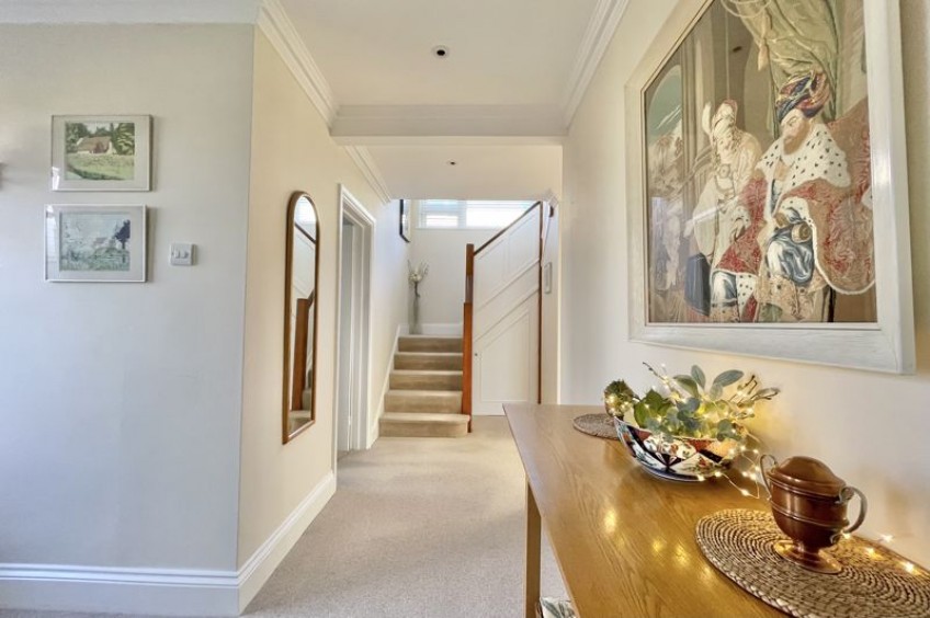Images for Rosehill, Esher