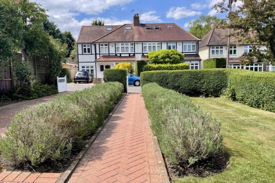 Images for Meadow Road, Esher EAID:MatthewPierce BID:Matthew Pierce