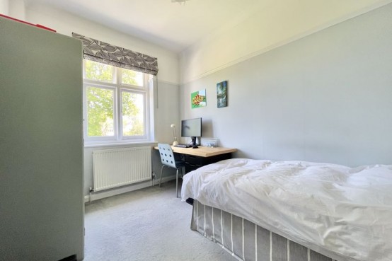 Images for Meadow Road, Esher EAID:MatthewPierce BID:Matthew Pierce
