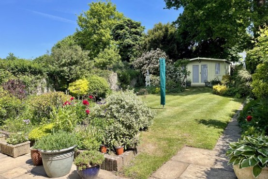 Images for Meadow Road, Esher EAID:MatthewPierce BID:Matthew Pierce