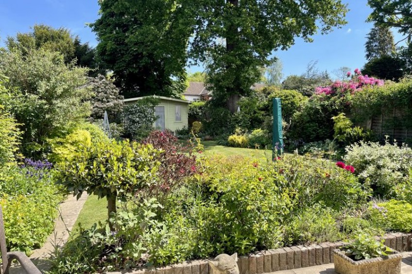 Images for Meadow Road, Esher