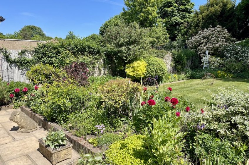 Images for Meadow Road, Esher