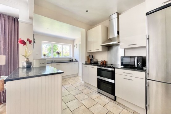 Images for Meadow Road, Esher EAID:MatthewPierce BID:Matthew Pierce