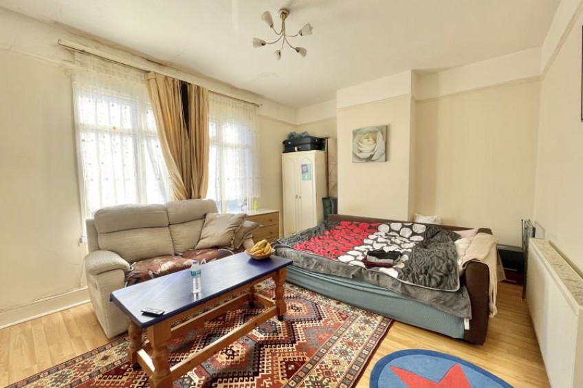 Images for The Parade, Esher