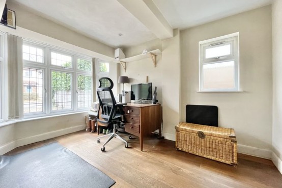 Images for Dalmore Avenue, Esher EAID:MatthewPierce BID:Matthew Pierce