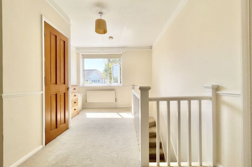 Images for The Avenue, Esher