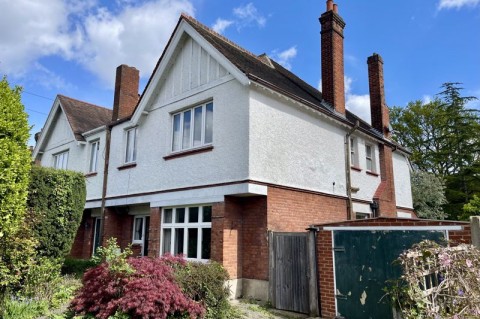 Hare Lane, Esher - EAID:MatthewPierce, BID:Matthew Pierce