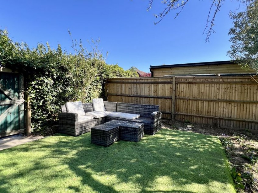 Images for Leigh Road, Cobham