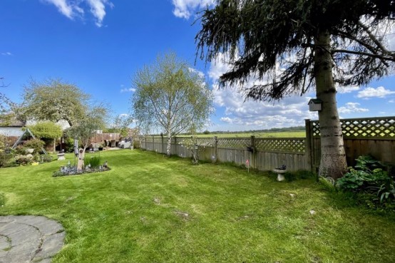 Images for Leatherhead Road, Chessington EAID:MatthewPierce BID:Matthew Pierce