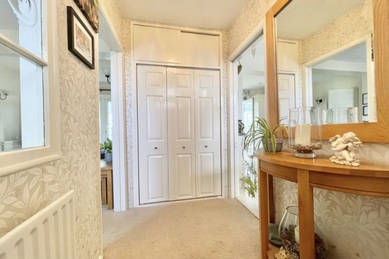 Images for Leatherhead Road, Chessington EAID:MatthewPierce BID:Matthew Pierce