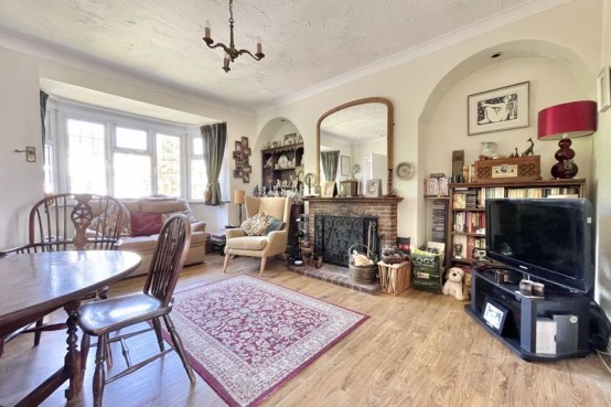 Images for Albany Crescent, Esher EAID:MatthewPierce BID:Matthew Pierce