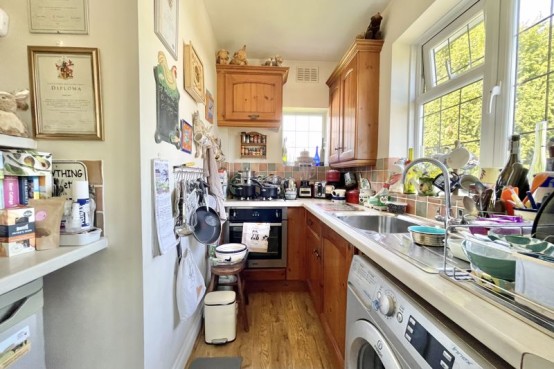 Images for Albany Crescent, Esher EAID:MatthewPierce BID:Matthew Pierce