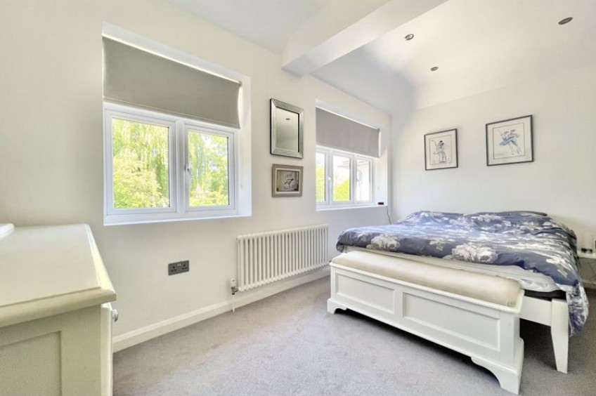 Images for Meadow Road, Esher